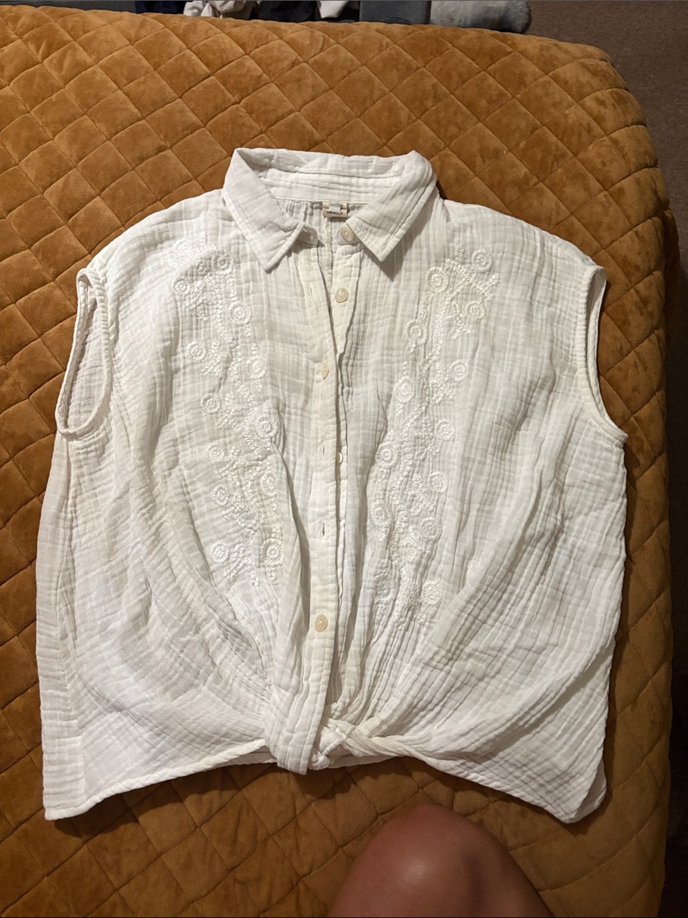 Ivy Jane White Cotton Gauze embroidered  Blouse S